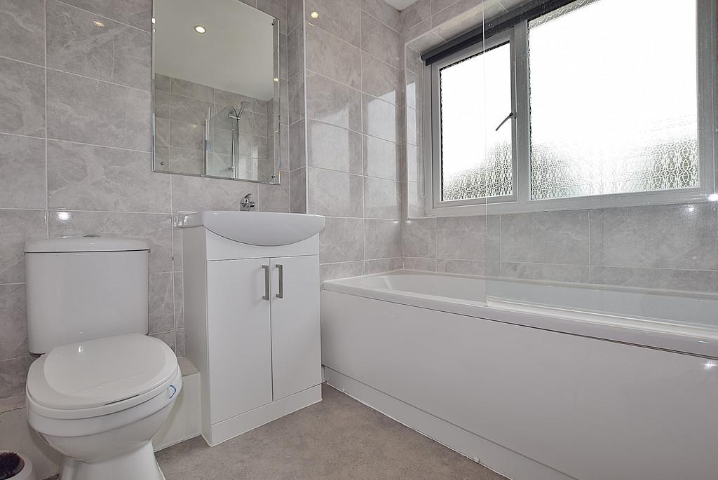 Bathroom 01