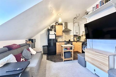 2 bedroom flat for sale, 64 Manor Avenue, Poole BH12