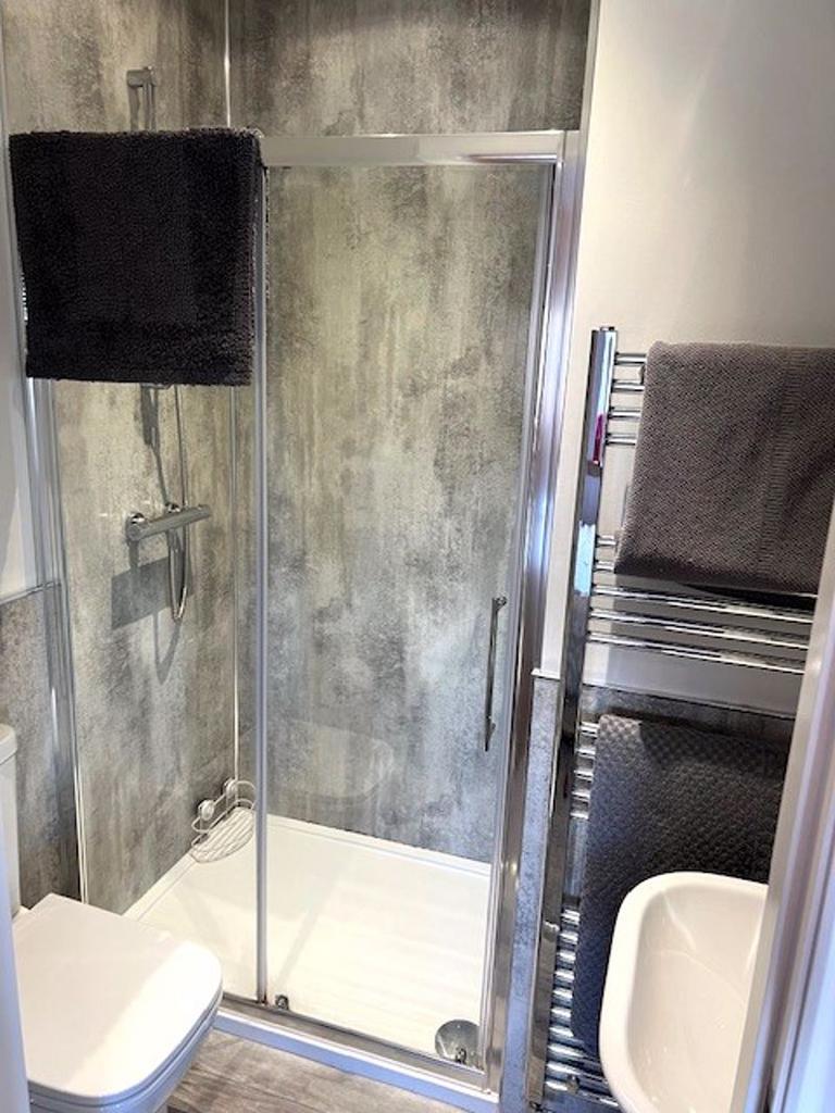 En Suite Shower