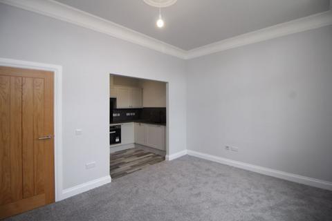 2 bedroom flat to rent, Hunter Street, Kirkcaldy