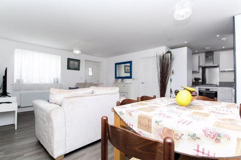 2 bedroom maisonette for sale, Orchard Drive, Bedford MK42