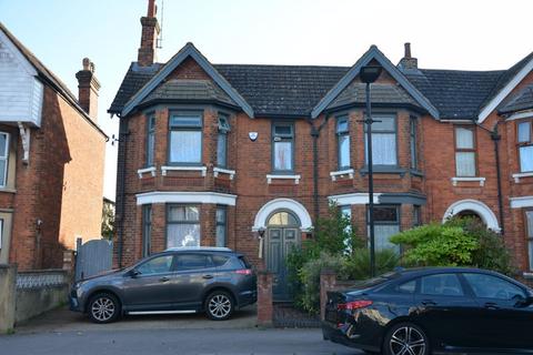 5 bedroom semi-detached house for sale, Hurst Grove, Bedford MK40