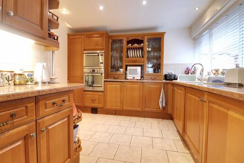 14 Elm Close, Great Haywood, Stafford, ST18 0SP