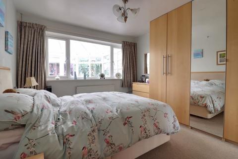 14 Elm Close, Great Haywood, Stafford, ST18 0SP