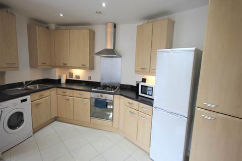 1 bedroom flat to rent, Roding Court, Mill Road, Ilford