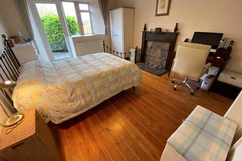 2 bedroom flat to rent, St Michaels Court, Monkton Combe, Bath