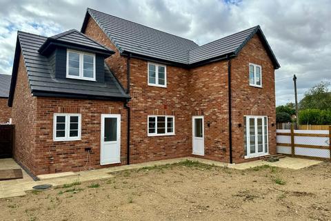 4 bedroom detached house for sale, The Causeway, Carlton, Bedfordshire, MK43 7LU