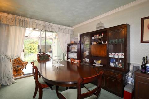 3 bedroom semi-detached house for sale, Oakley Road, Challney, Luton, Bedfordshire, LU4 9PU