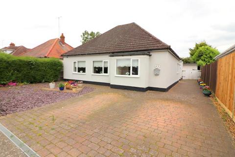 4 bedroom bungalow for sale, Luton LU3