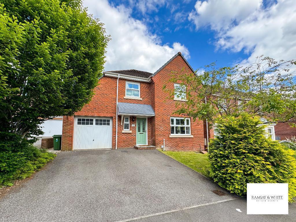 HeolYDeri, Aberdare, CF44 0BP 4 bed detached house for sale £325,000