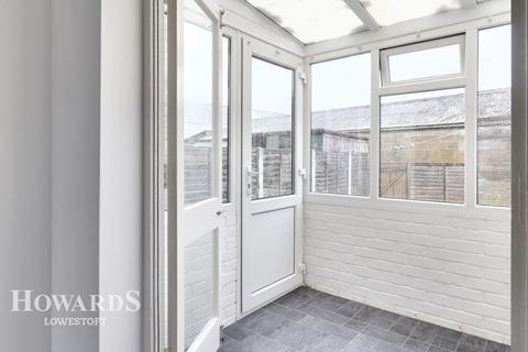 91 Catchpole Close, Kessingland, Lowestoft, NR33 7TL