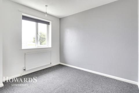 91 Catchpole Close, Kessingland, Lowestoft, NR33 7TL