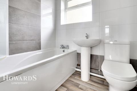 91 Catchpole Close, Kessingland, Lowestoft, NR33 7TL