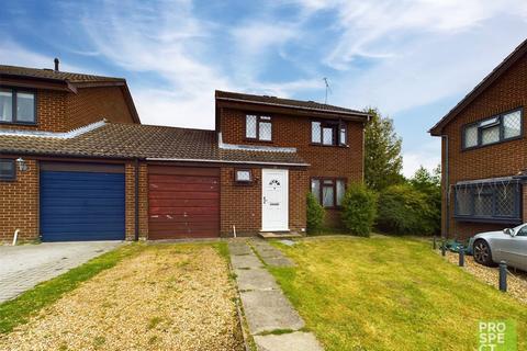 3 bedroom link detached house for sale, Blenheim Close, Wokingham, Berkshire, RG41