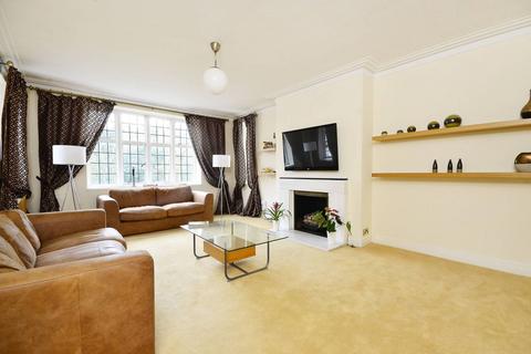 4 bedroom flat to rent, Wildcroft Road, Putney Heath, London, SW15