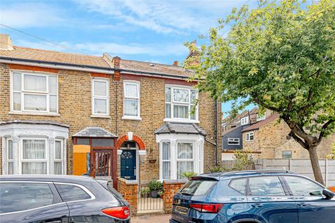 3 bedroom end of terrace house for sale, Acacia Road, Walthamstow, London, E17
