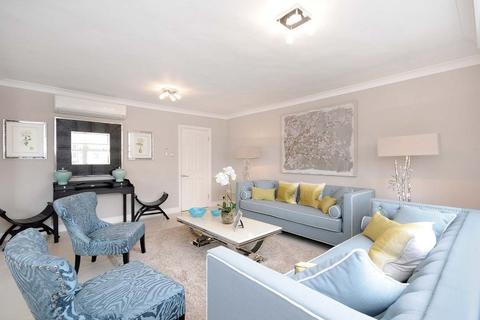 3 bedroom apartment to rent, St. Johns Wood Park, London NW8