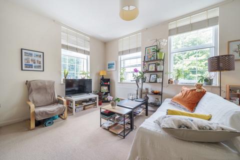 1 bedroom apartment for sale, Glenhurst Road, Brentford, Middlesex