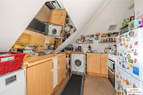 Studio for sale, Pinner View, Harrow, Middlesex