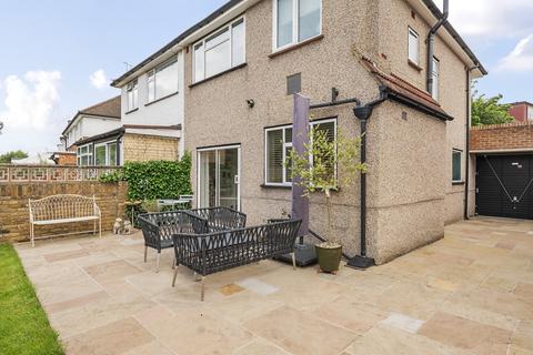 3 Bassetts Close, Orpington, BR6 7AQ