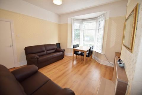 4 bedroom terraced house to rent, 66 Brocco Bank, Hunters Bar