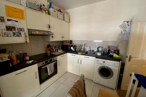2 bedroom apartment to rent, 106-114 South Street, Eastbourne BN21