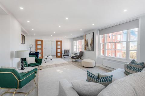 5 bedroom apartment to rent, Apsley House, St John's Wood, NW8