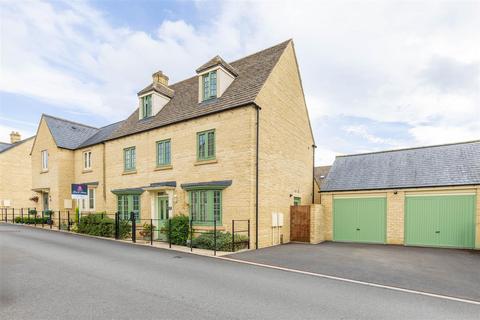 5 bedroom detached house for sale, Clappen Close, Cirencester GL7