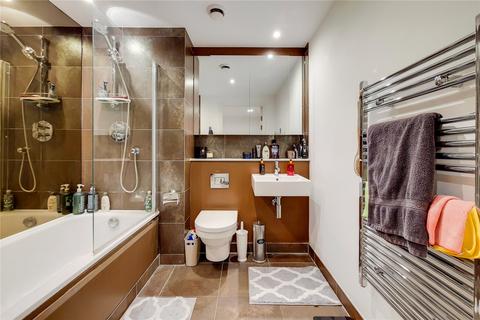 1 bedroom flat to rent, Landmark West Tower, 22 Marsh Wall, London