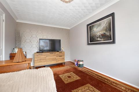 4 bedroom detached house for sale, Vincent Road, Sheringham