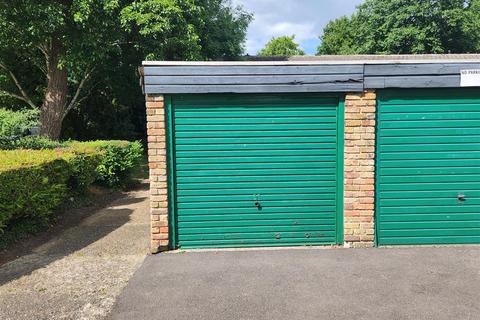 106 Millfield, New Ash Green, Longfield, DA3 8HW