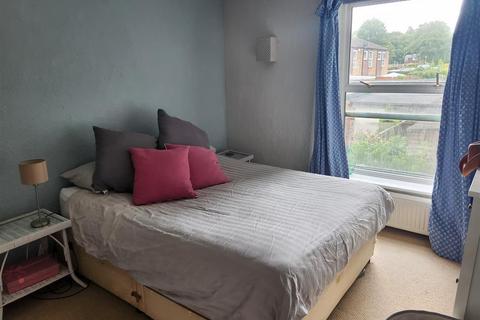 106 Millfield, New Ash Green, Longfield, DA3 8HW