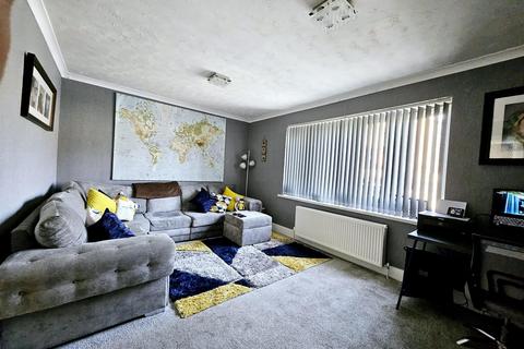 3 bedroom detached house for sale, Sycamore Way, Birstall, Batley