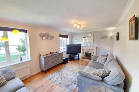4 bedroom detached house for sale, Fontwell Close, Fontwell