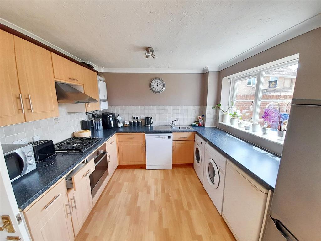 Kitchen / dining room