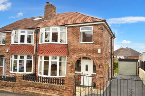 3 bedroom semi-detached house for sale, Spennithorne Avenue, Leeds, West Yorkshire