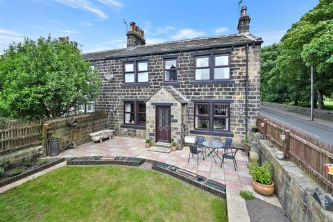 1 Carlton Grange, Yeadon, Leeds, LS19 7UY