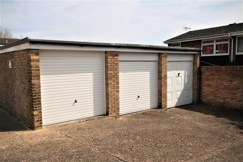 Garage to rent, Garage - Sandhurst Close, Canterbury