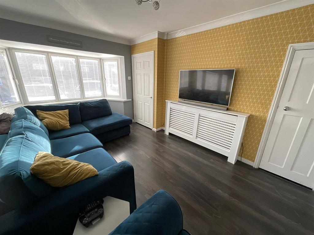 Lounge (1).jpeg