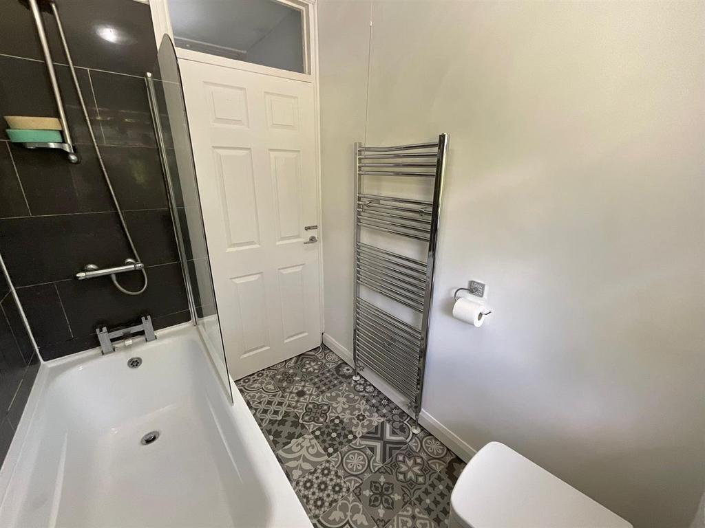 Bathroom (1).jpeg