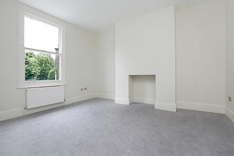 5 bedroom terraced house to rent, Parliament Hill, South Hill Park, London