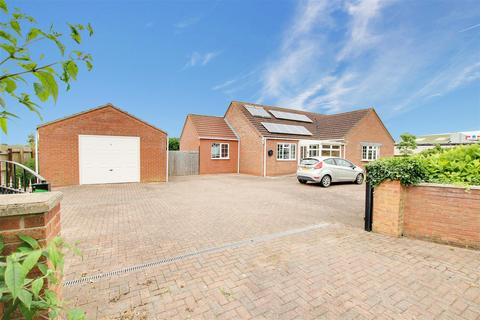 4 bedroom detached bungalow for sale, Alford Road, Mablethorpe LN12