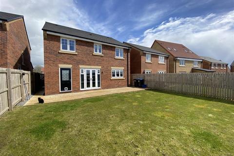 4 bedroom detached house for sale, Yew Tree Way, Thirsk YO7