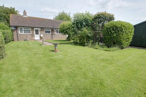 2 bedroom detached bungalow for sale, School Lane, Aby LN13