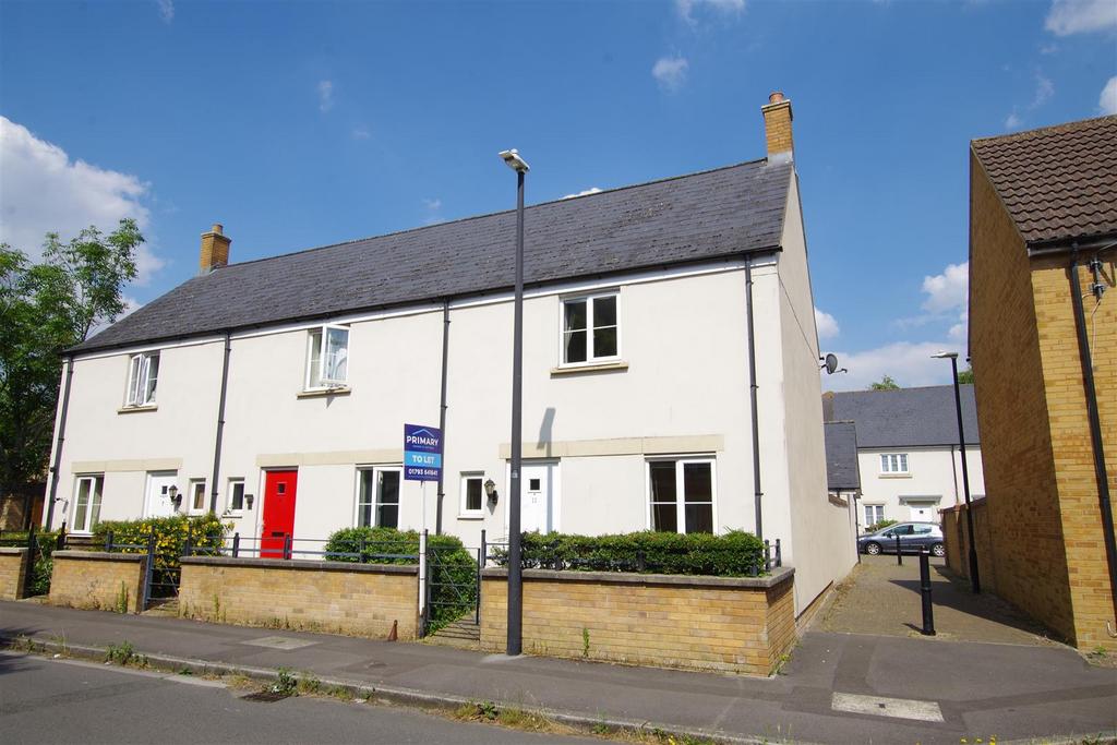 Portland Avenue, Swindon SN1 2 bed terraced house to rent £1,100 pcm