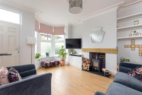 4 bedroom terraced house for sale, Junction Road, Hunters Bar S11