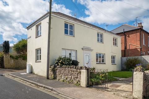 3 bedroom cottage to rent, Nelson Place, Ryde