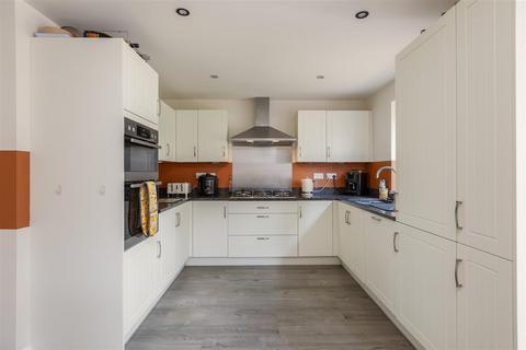 7 Derwent Road, Pickering, YO18 7UA