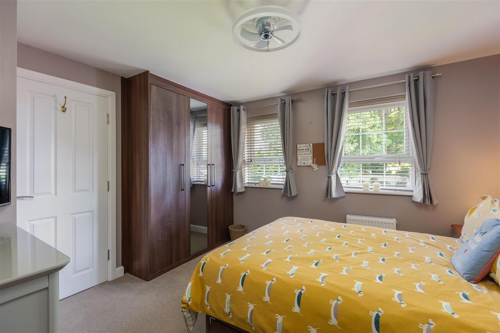 Derwent Road 7 Bedroom 2 3.jpg