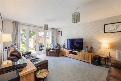 7 Derwent Road, Pickering, YO18 7UA